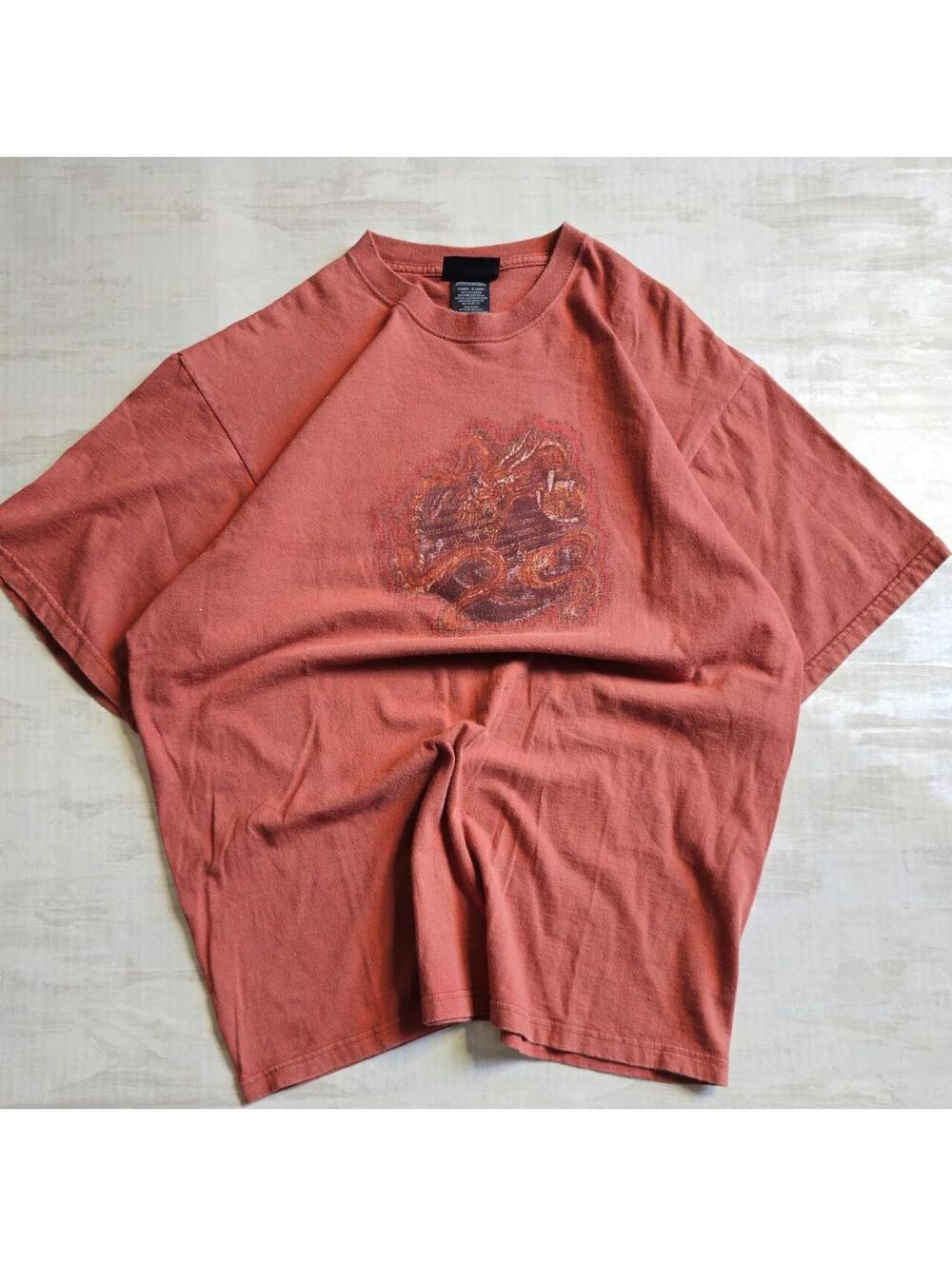 Title: vintage red y2k no boundaries graphic tee shirt with dragon